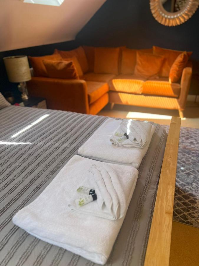 Boutique Shrewsbury Suites מראה חיצוני תמונה