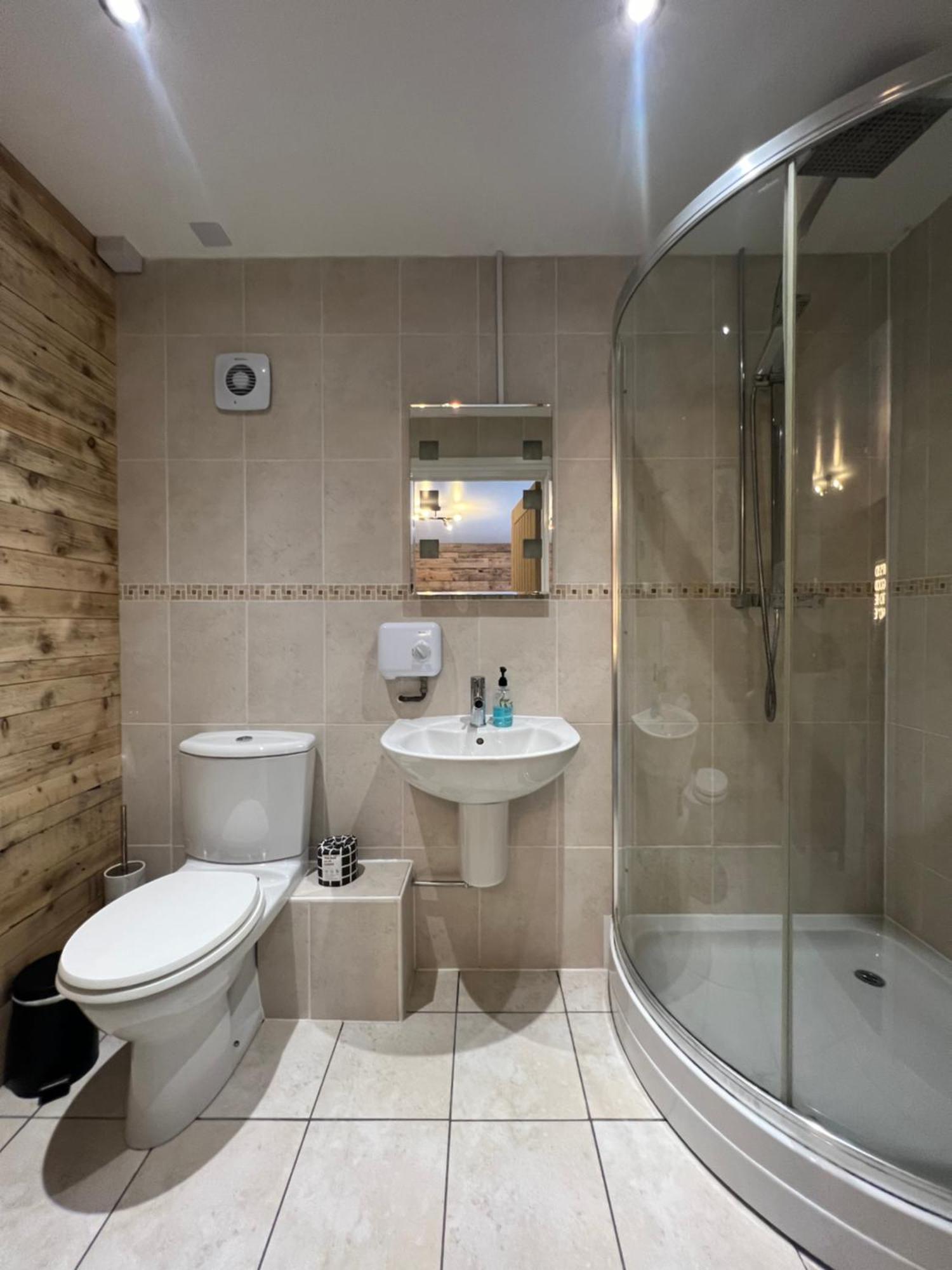 Boutique Shrewsbury Suites מראה חיצוני תמונה